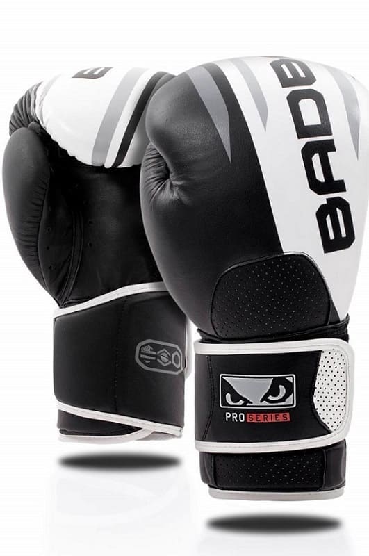 Боксерские перчатки Bad boy. Боксерские перчатки Bad boy Heritage Thai Boxing Gloves черный. Боксерские перчатки Bad boy 10 oz. Перчатки Bad boy Pro Series черные.