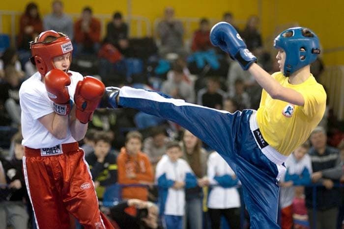 Кикбоксинг лайт-контакт.jpg Кикбоксинг лайт-контакт.jpg