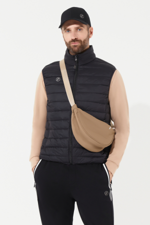 M11220G-BB251 Жилет мужской (черный)