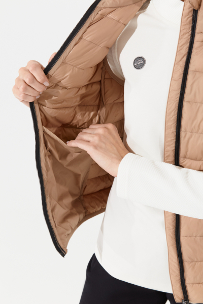 W11220G-DD251 Жилет женский (песочный)