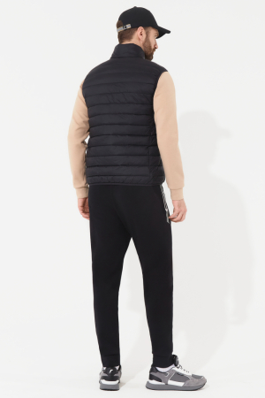 M11220G-BB251 Жилет мужской (черный)