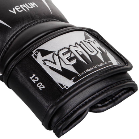 Перчатки бокс Giant 3.0 Boxing Gloves Black /Venum